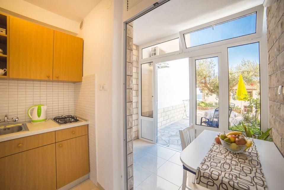 Apartmani Stipan Брела Экстерьер фото